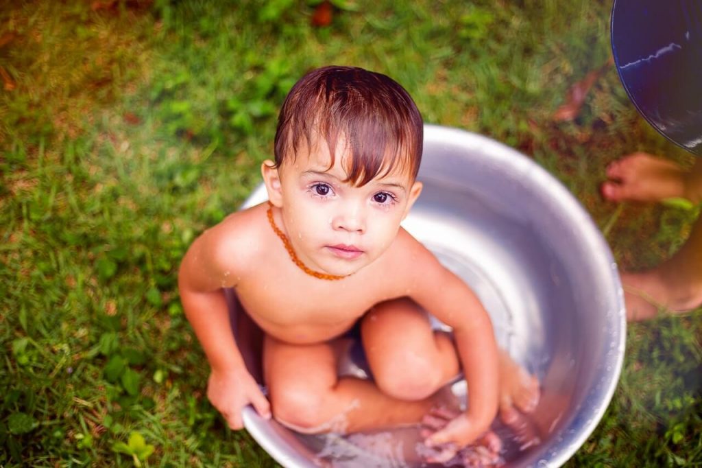 Can I Bathe My Baby If She Has A Fever : Bathing The Baby ...