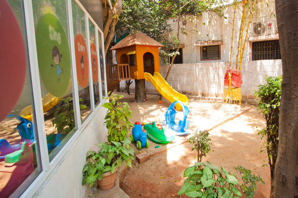 daycare in domlur